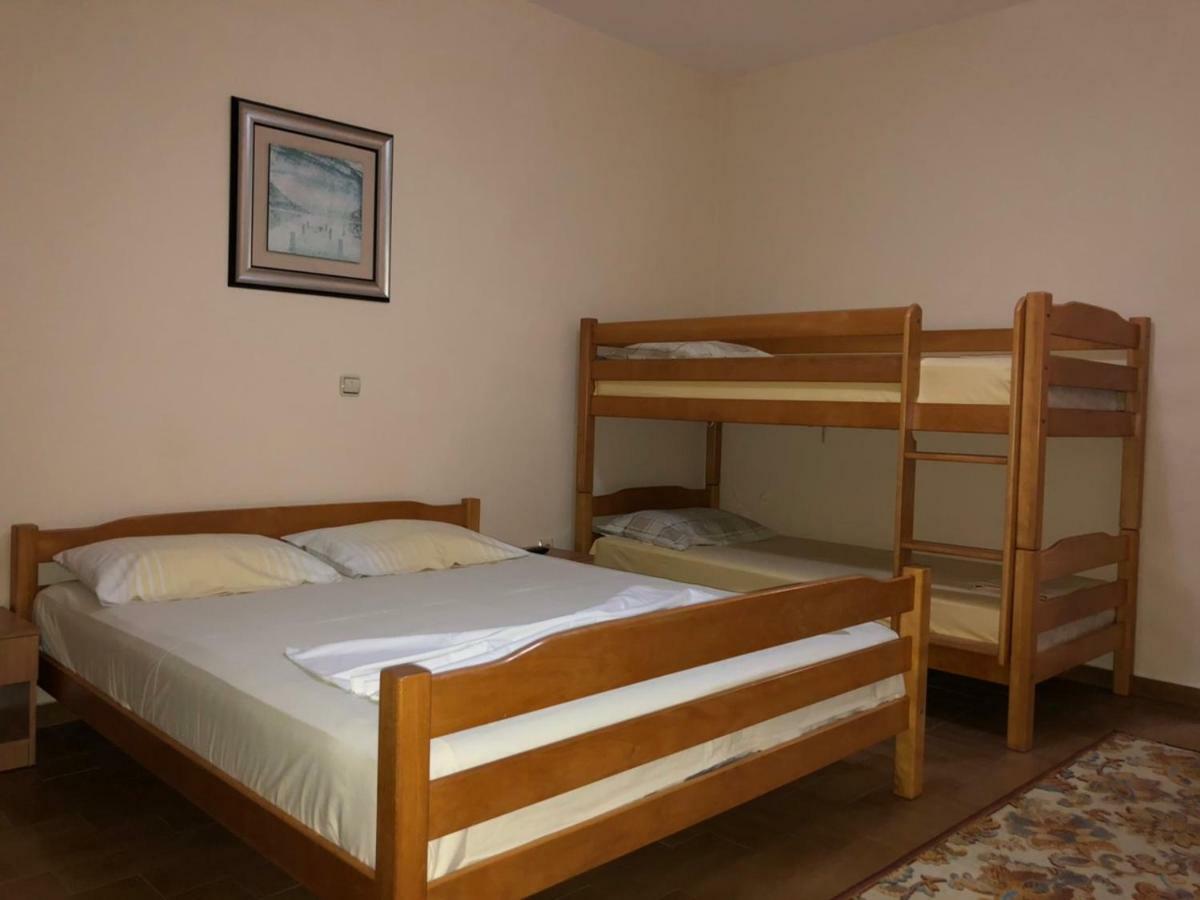 Apartment Family Ulcinj Eksteriør bilde