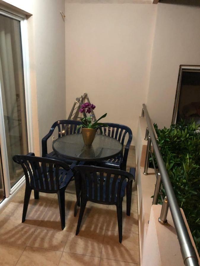 Apartment Family Ulcinj Eksteriør bilde